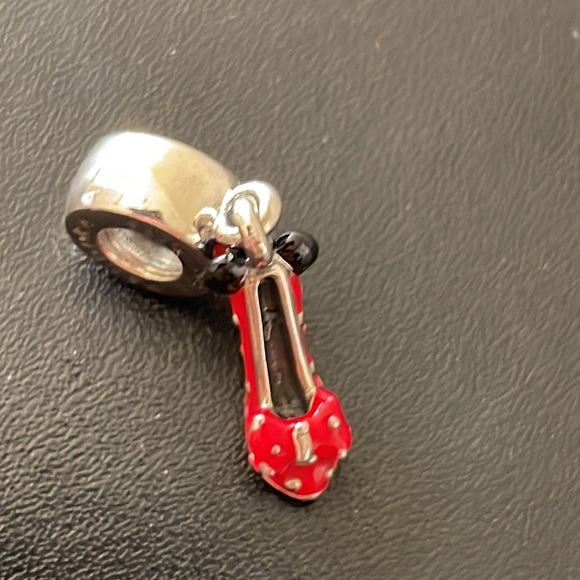 Pandora Disney parks Minnie Mouse red shoe charm - Picture 2 of 4